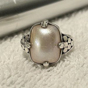 Elegant Silver Pearl Ring